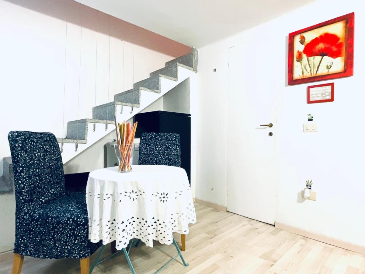 Apartment In 3 Minutes From Duomo Ingresso Via Dei Piatti Milan Exterior photo